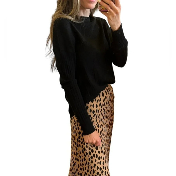 UNIQLO  Light Wool Blend Sweater in Black | size XS - Picture 2 of 6